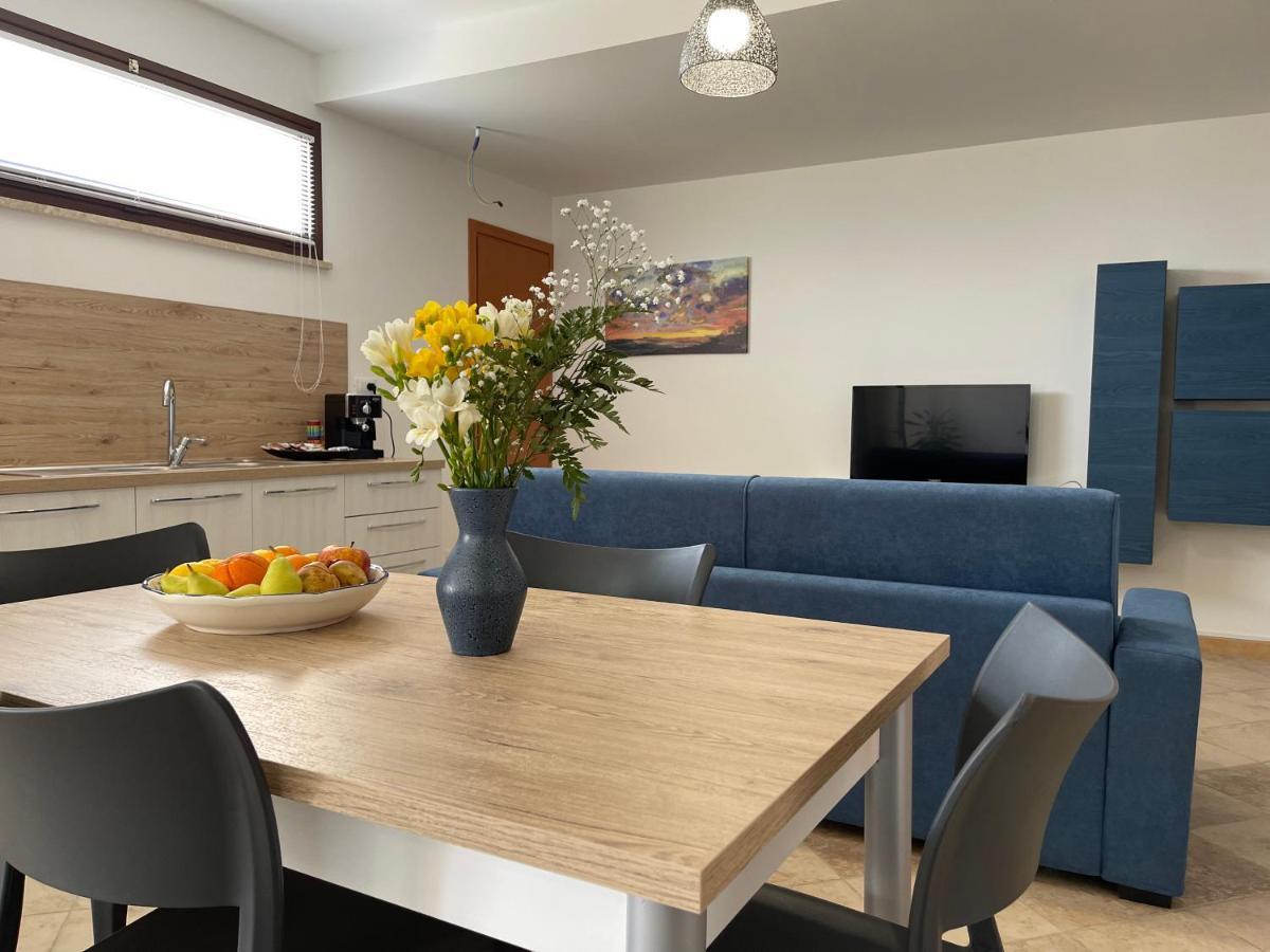 Gioia'S House Apartment Кустоначи Екстериор снимка